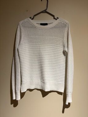 Tahari Boat Neck Knit Sweater Size Large White Side Slits